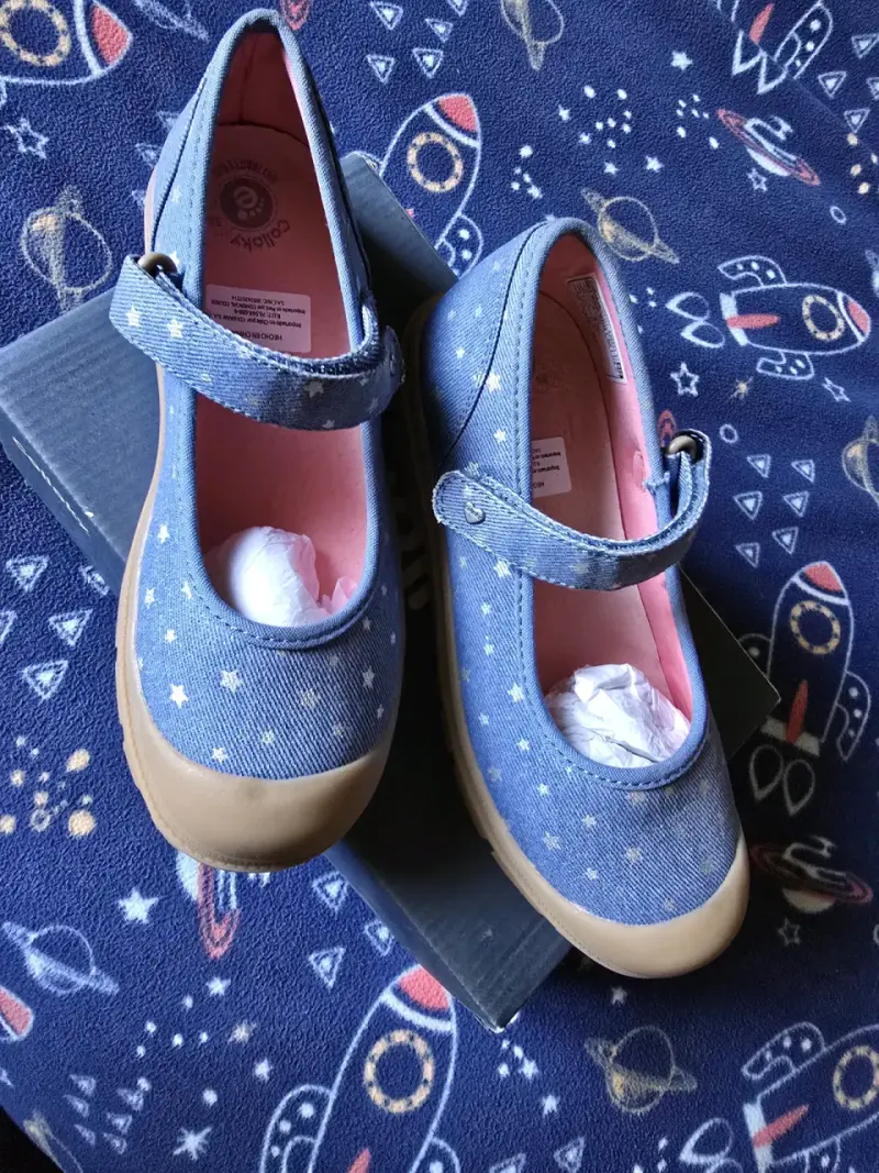 Zapatos de niña azul con estrellas - 1