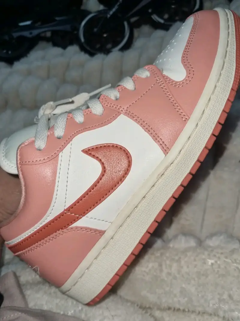 Zapatillas deportivas rosa y blanco - 2