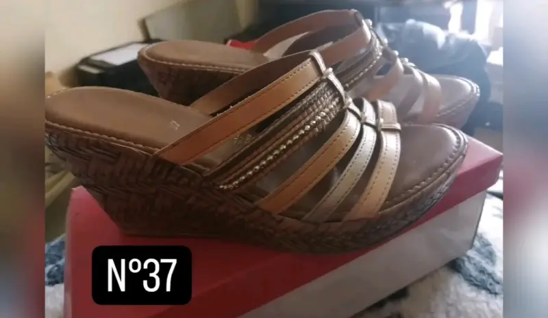 Sandalias de cuña marrón talla 37