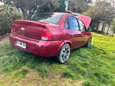 Chevrolet Corsa 2010 rojo - miniatura 3