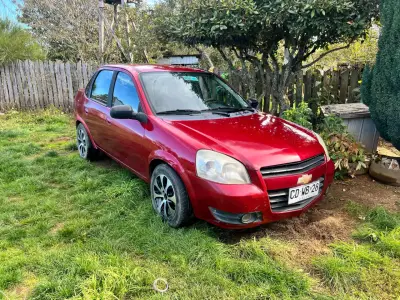 Chevrolet Corsa 2010 rojo - miniatura 4