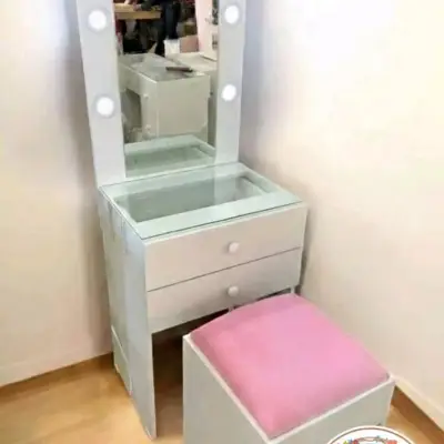 Tocador blanco con espejo iluminado - miniatura 2