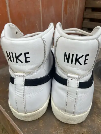 Zapatillas altas blancas clásicas Nike - miniatura 3