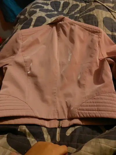 Chaqueta de cuero rosada - miniatura 2
