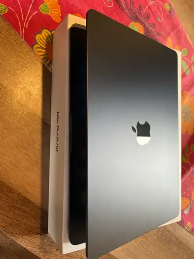 Laptop Apple MacBook - miniatura 4