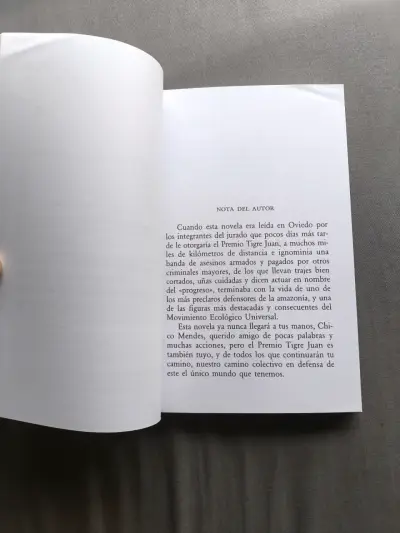 Libro 'Un viejo que leía novelas de amor' - miniatura 3