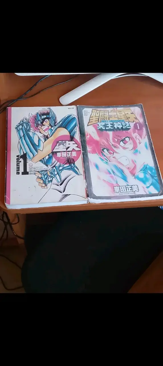 Mangas Saint Seiya vol. 1 y Next Dimension