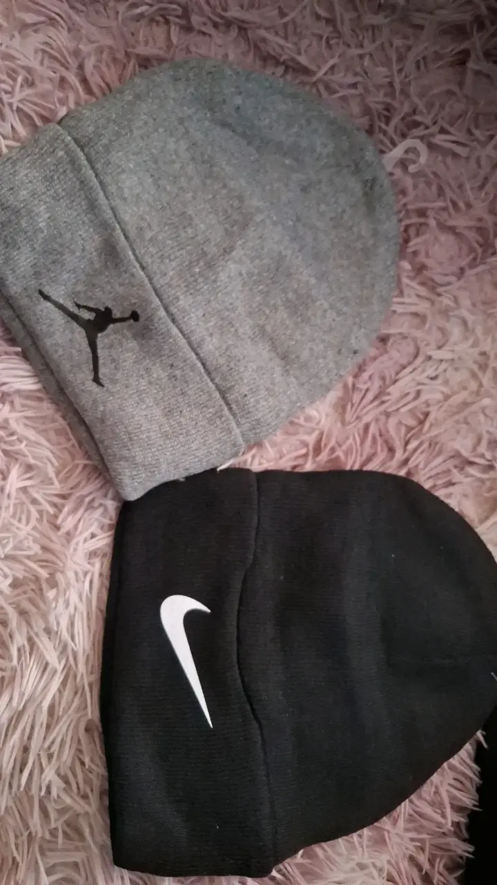 Gorros Adidas y Puma - 2