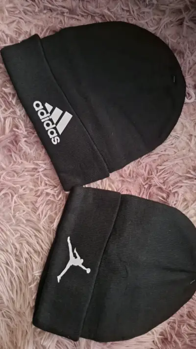 Gorros Adidas y Puma - miniatura 4