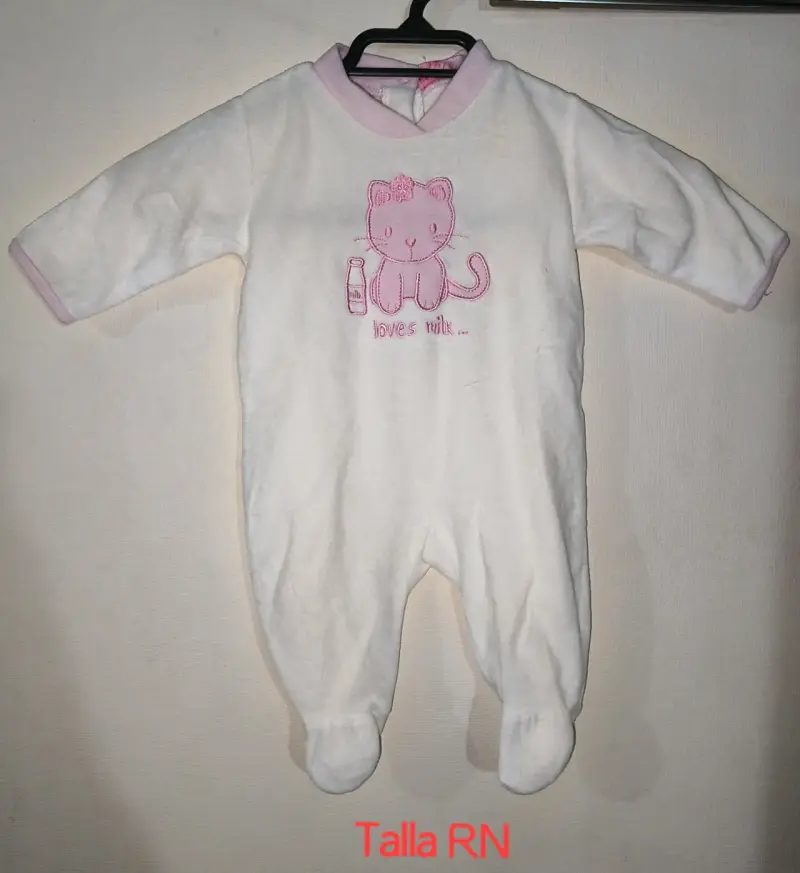 Pijama de bebé blanco con gatito - 1