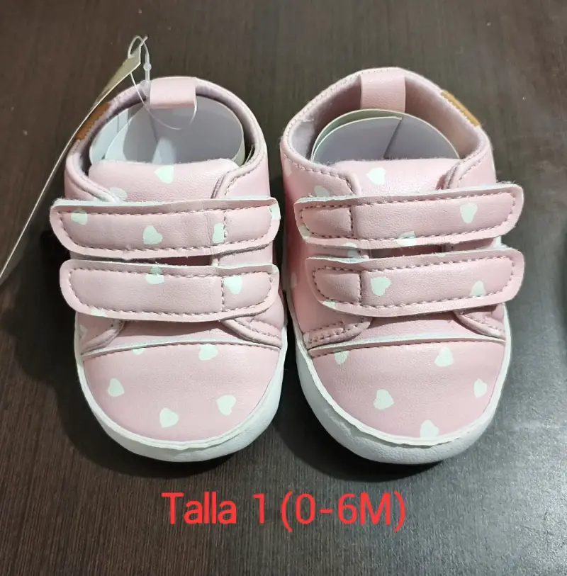 Zapatillas doradas para bebé - 3