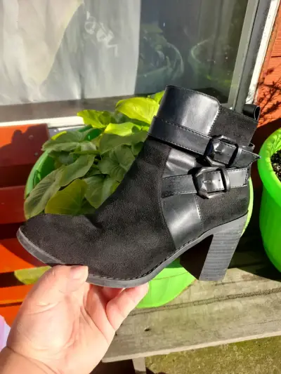 Botines negro con taco medio - miniatura 1