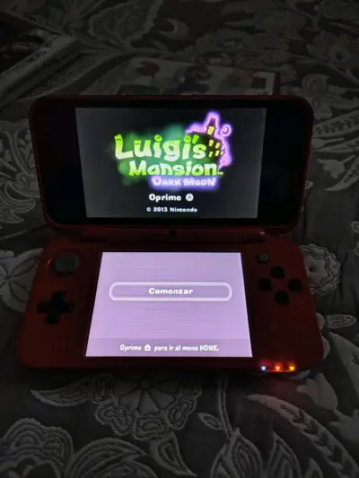 Consola Nintendo 2DS XL roja - miniatura 2