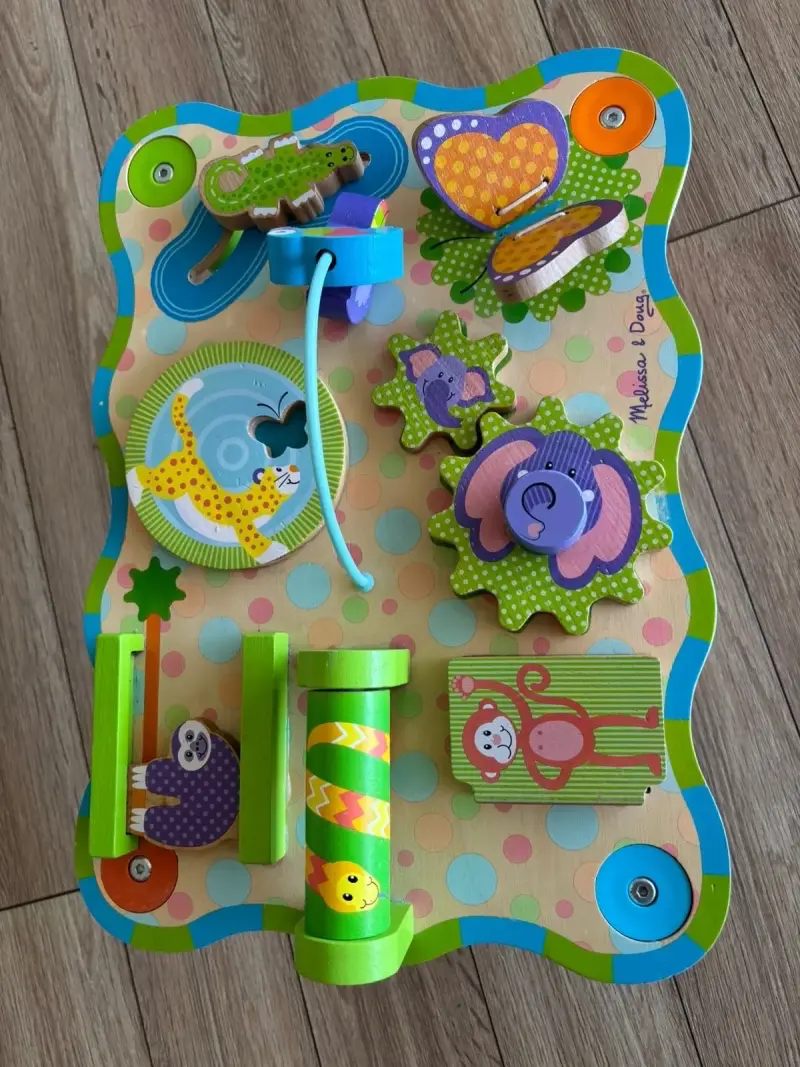 Mesa de actividades de juego para niños - 3
