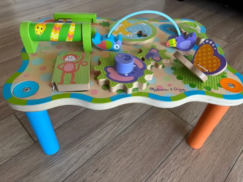 Mesa de actividades de juego para niños - 5