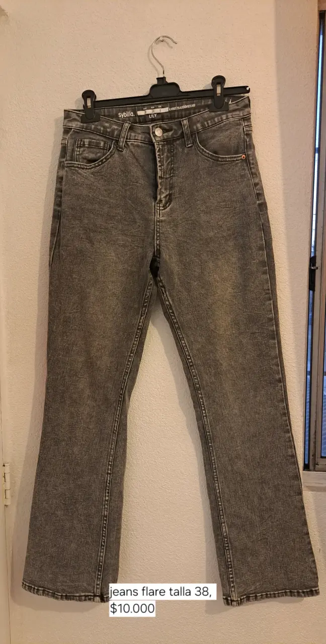 Jeans flare grises talla 38