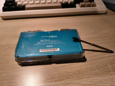 Consola Nintendo 3DS Aqua blue - miniatura 2