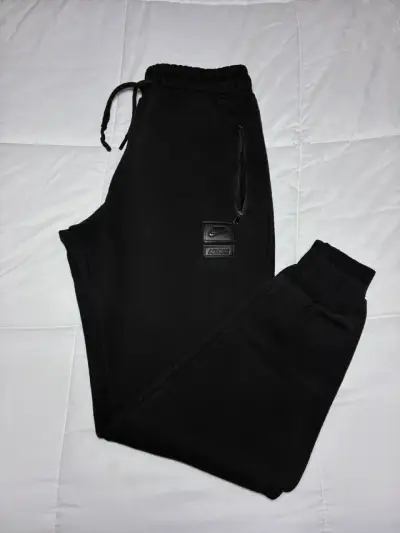 Pantalones jogger negros originales - miniatura 1