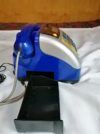 Teléfono vintage de adorno - miniatura 2