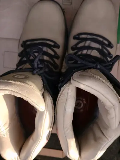 Botas de montaña beige - miniatura 3