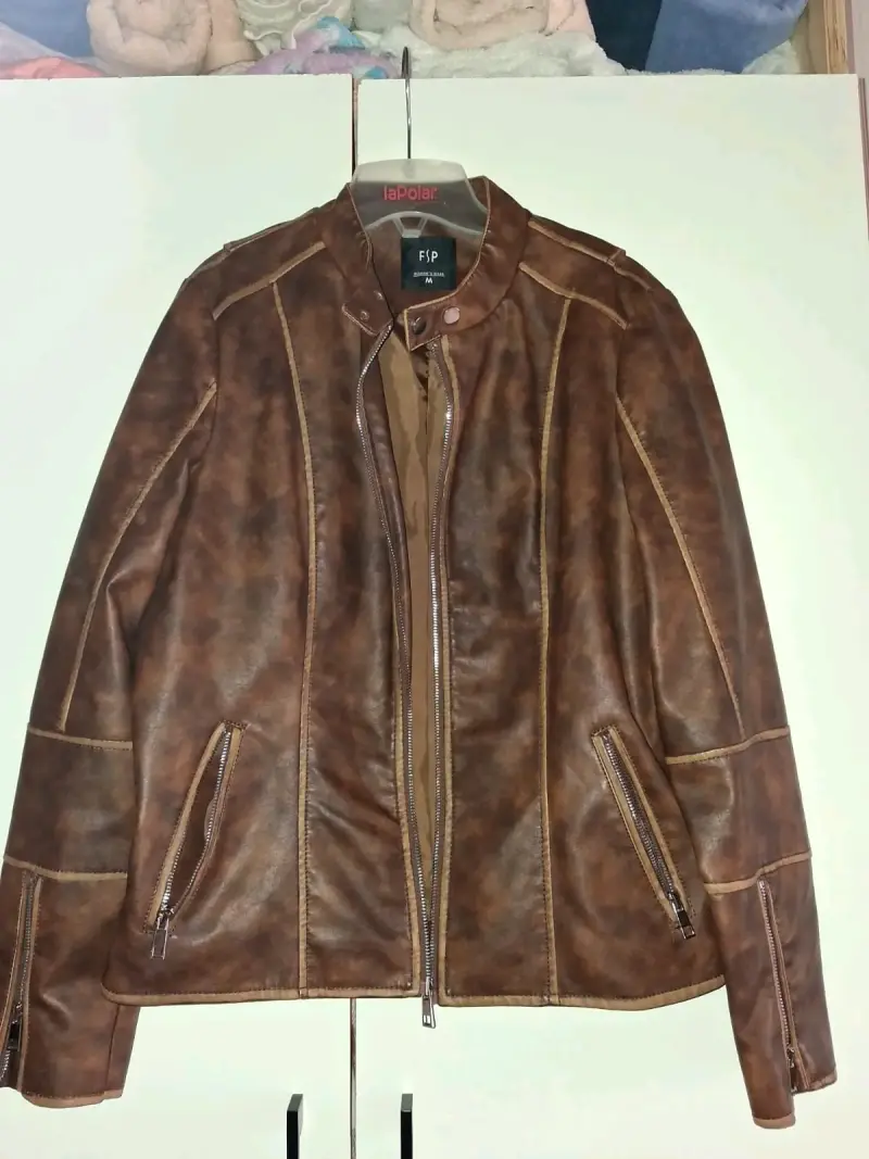Chaqueta de cuero café