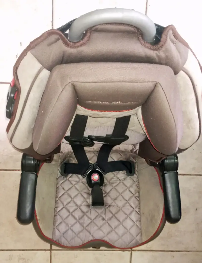 Silla de auto para bebé Eddie Bauer - 11