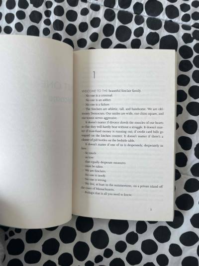 Libro 'We Were Liars' de E. Lockhart - miniatura 4