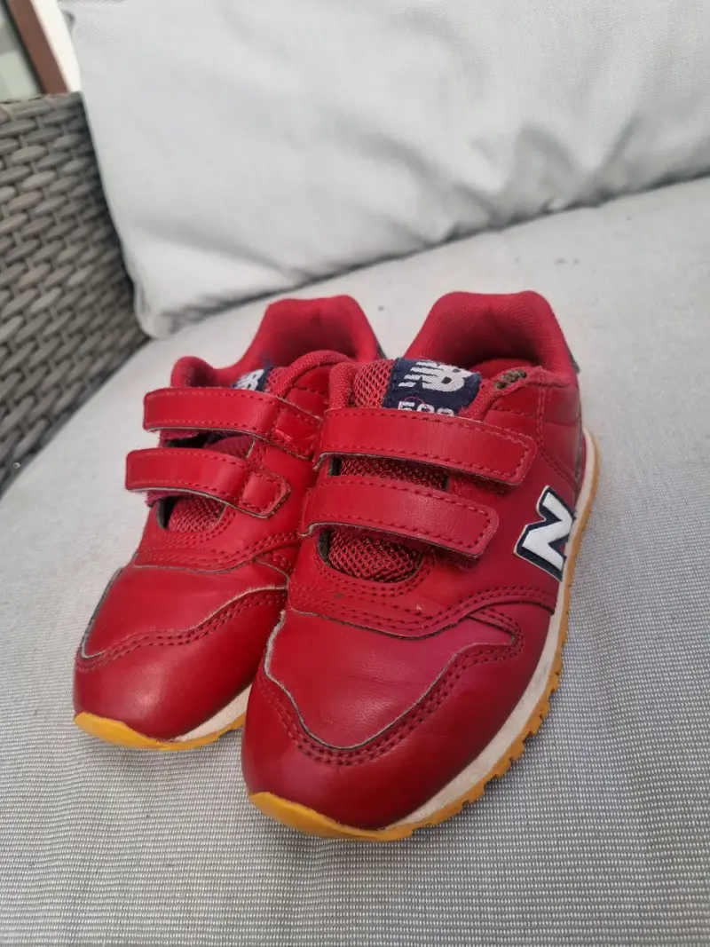 Zapatillas rojas para niños - 1