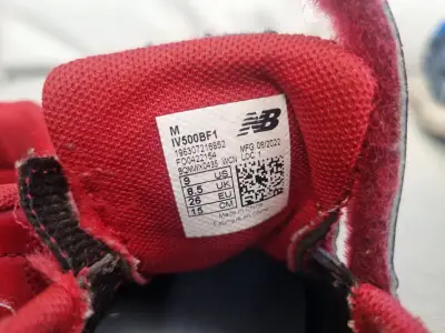 Zapatillas rojas para niños - miniatura 3