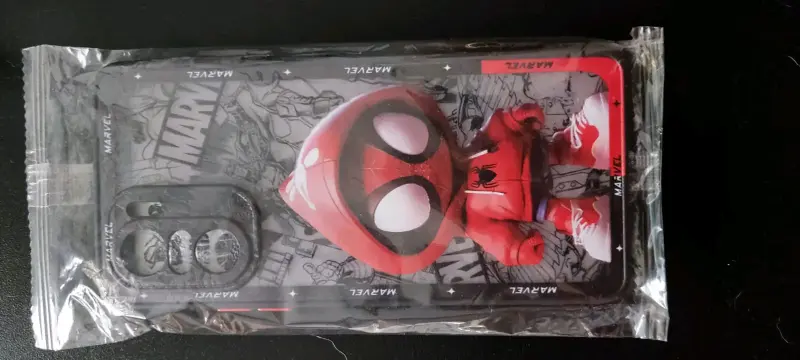 Funda Marvel para celular POCO F3 - 1