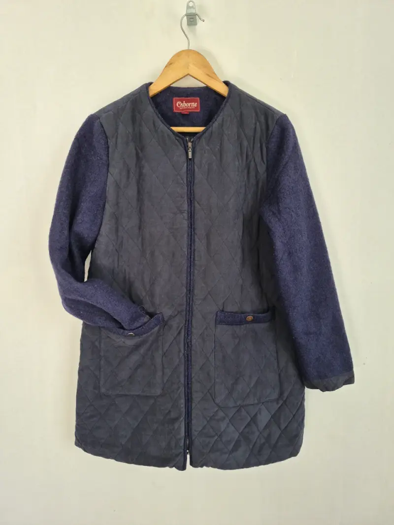 Chaqueta azul acolchada - 1