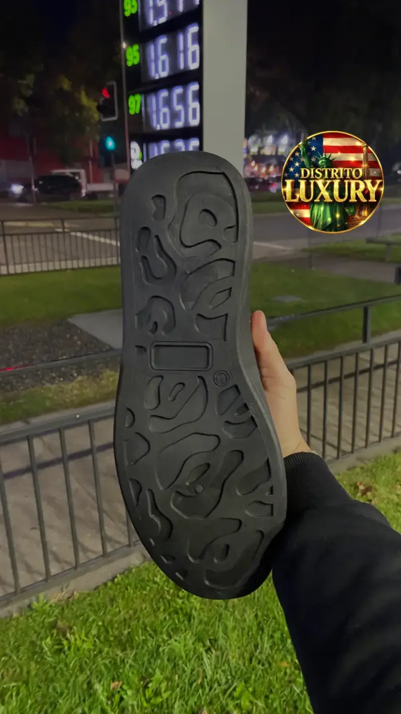 Zapatillas negras casuales - 2