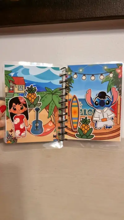Mini libro interactivo Lilo & Stitch - miniatura 2