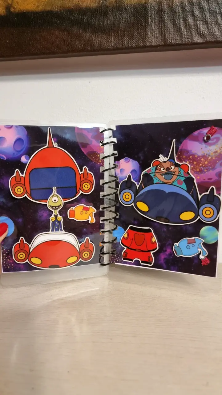 Mini libro interactivo Lilo & Stitch - 4