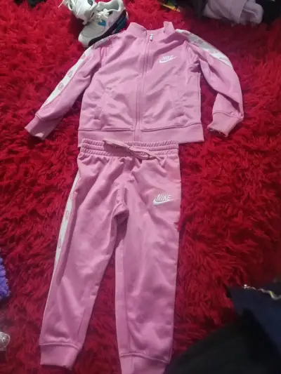 Conjunto deportivo infantil rosa - miniatura 1