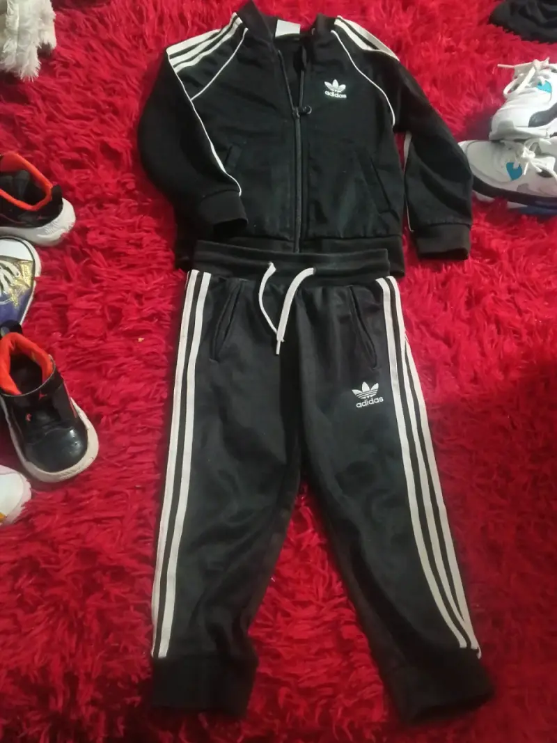 Conjunto deportivo infantil rosa - 2