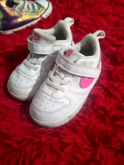 Zapatillas altas infantiles brillantes - miniatura 2
