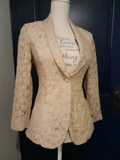 Blazer beige de encaje - miniatura 3