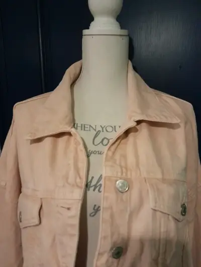 Chaqueta rosa de mujer - miniatura 4