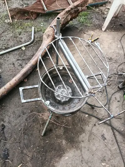 Parrilla asadora metálica - miniatura 2