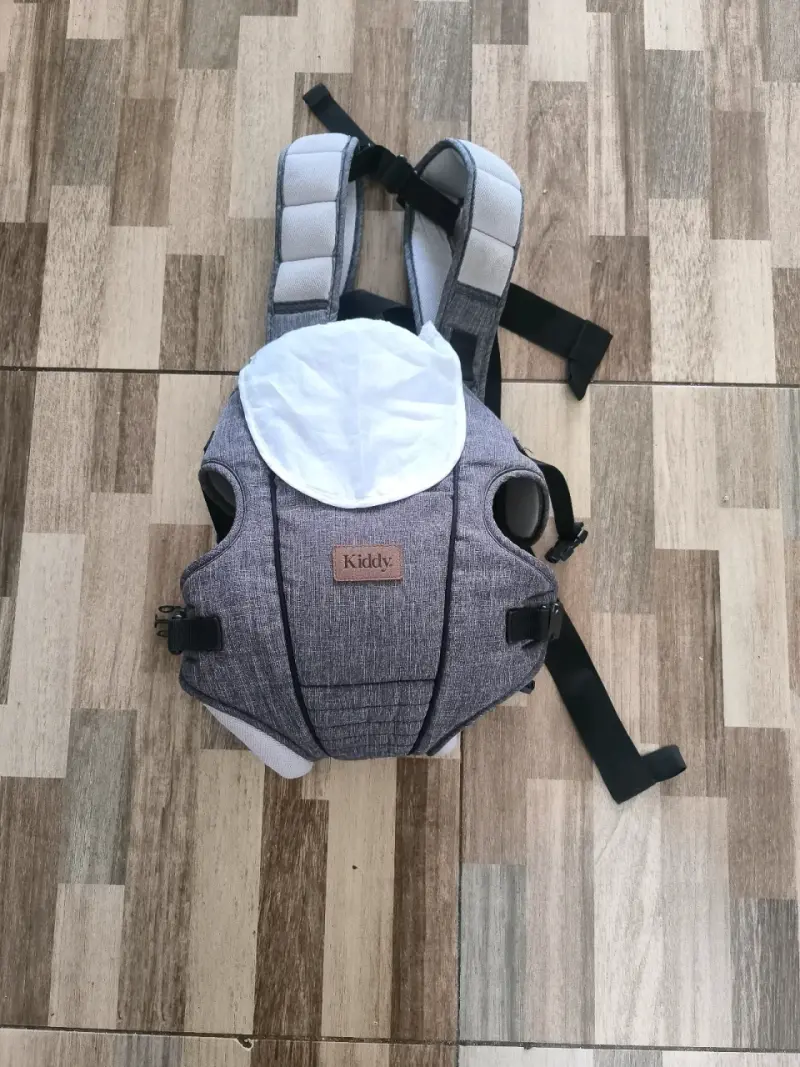 Portabebé ergonomico gris Kiddy