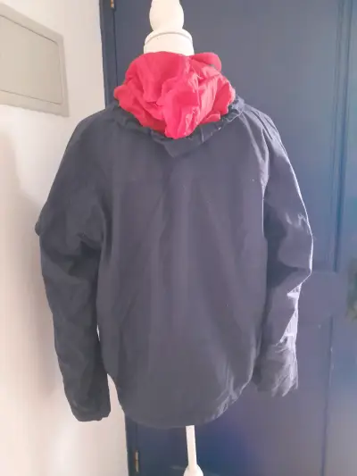 Chaqueta azul con interior rojo - miniatura 3