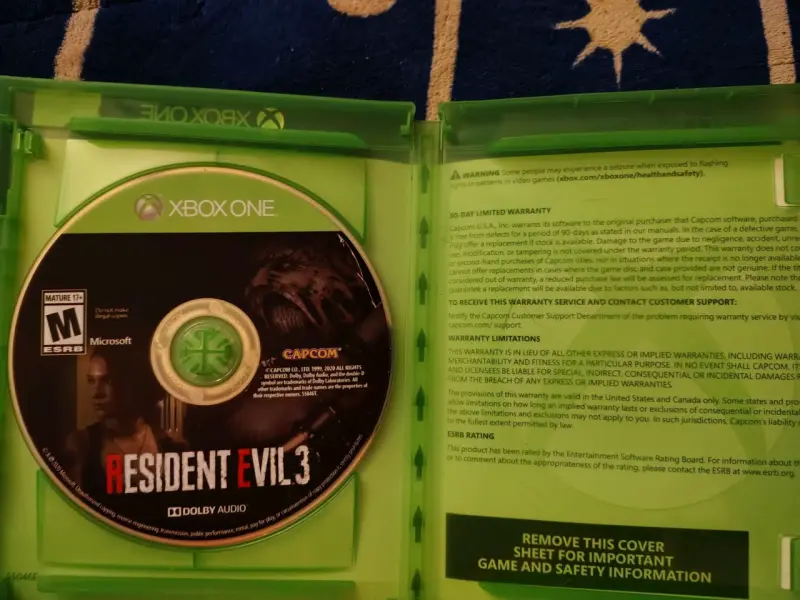 Juego Resident Evil 3 para Xbox One - 3