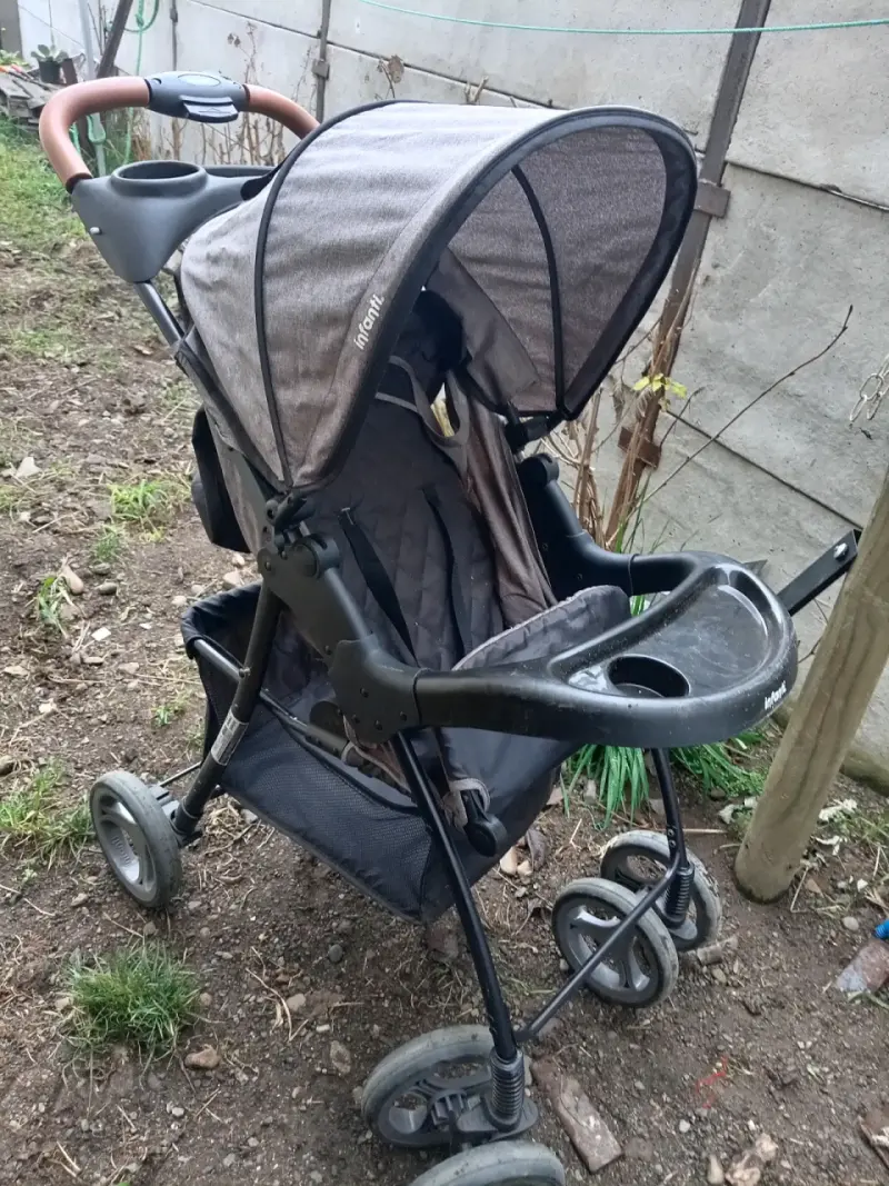 Coche de bebé gris Infanti - 1