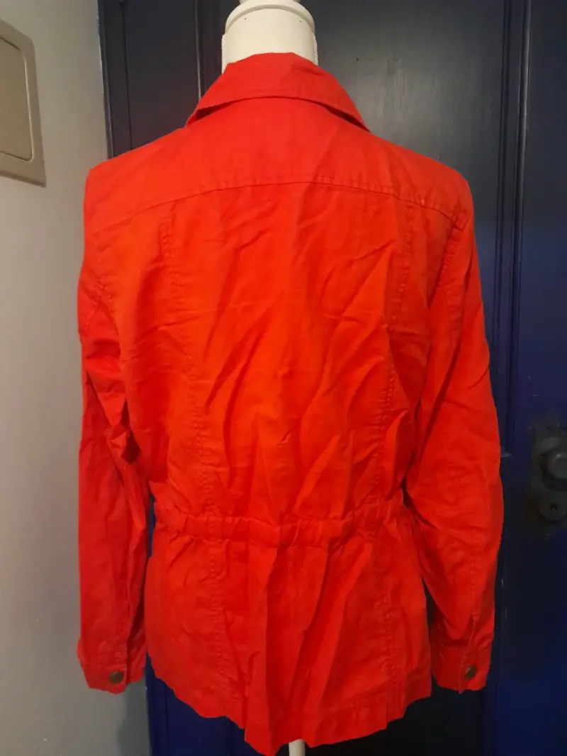 Chaqueta roja ligera - 4
