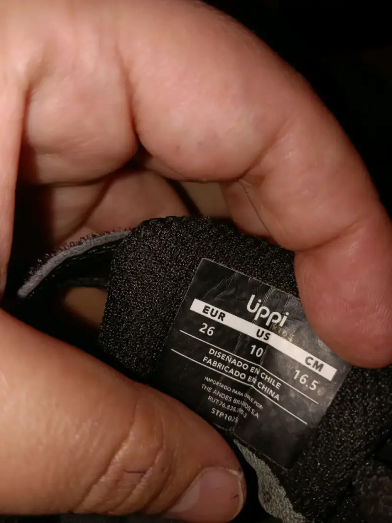 Zapatillas negras para niños - 4