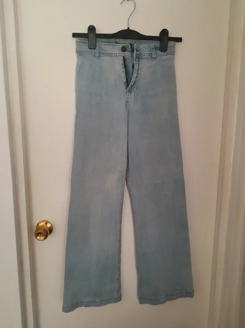 Jeans anchos azul claro - 1