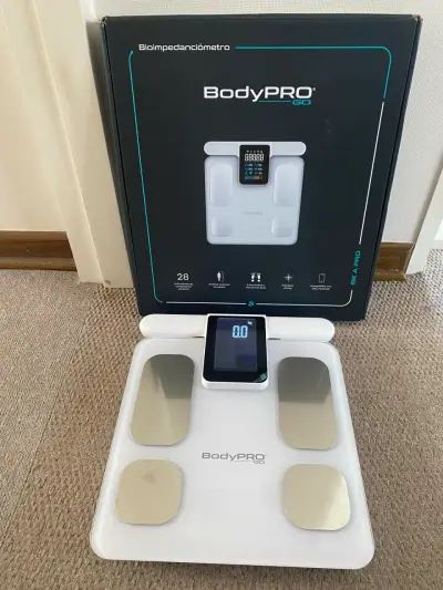 Báscula de bioimpedancia BodyPRO GO - miniatura 1