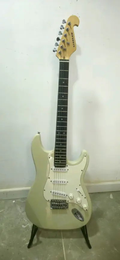 Guitarra eléctrica Steeler - miniatura 3