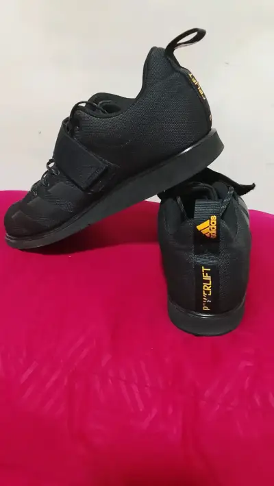 Zapatillas negras Adidas con velcro - miniatura 2